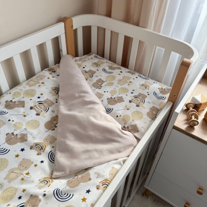 Set lenjerie de schimb pentru patut bebe 3 piese Ursulet de plus